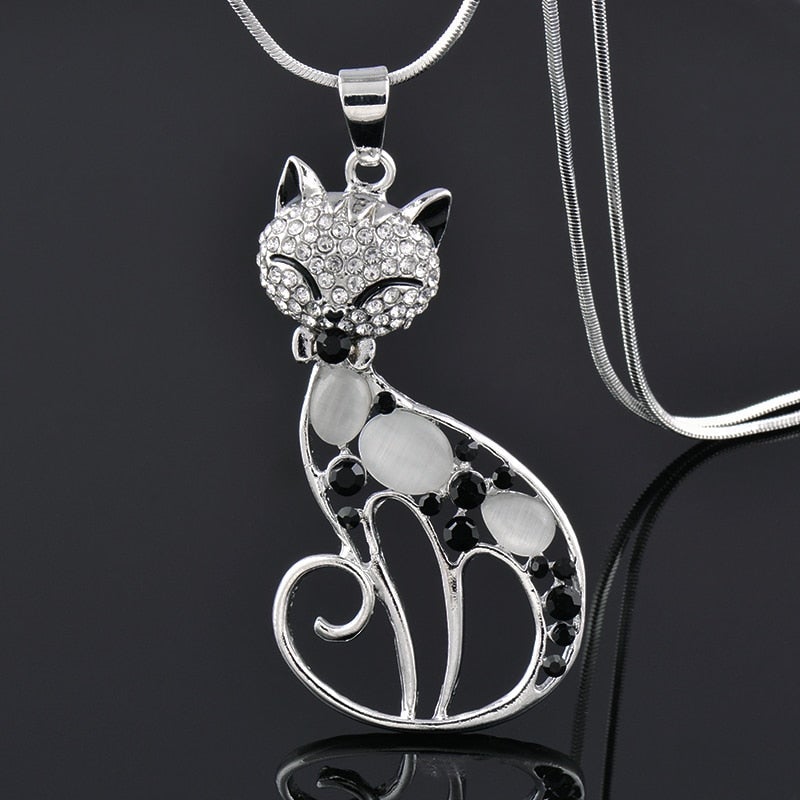 Cats of Love Necklace with Zirconia Encrusted