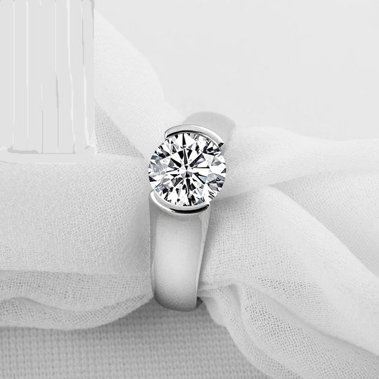 Classic Elegant Moissanite Engagement Ring