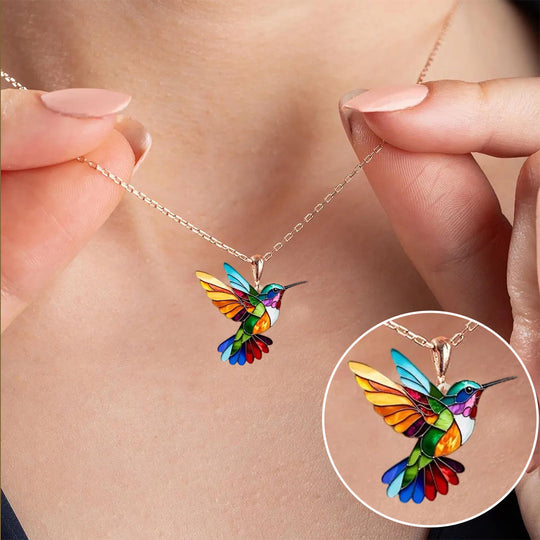Beautiful Hummingbird Design Necklace
