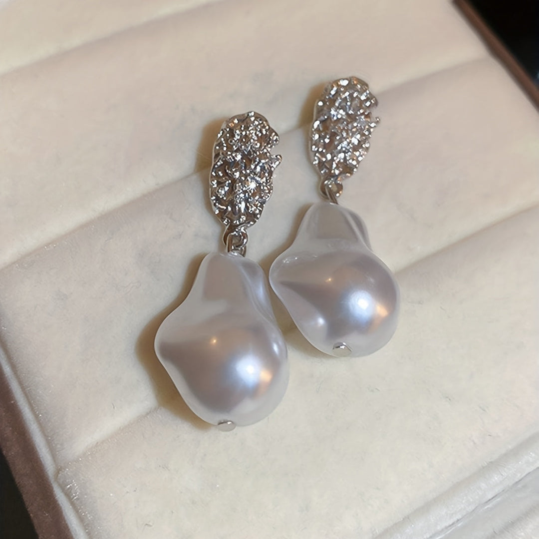 Geometric Irregular Faux Pearl Earrings