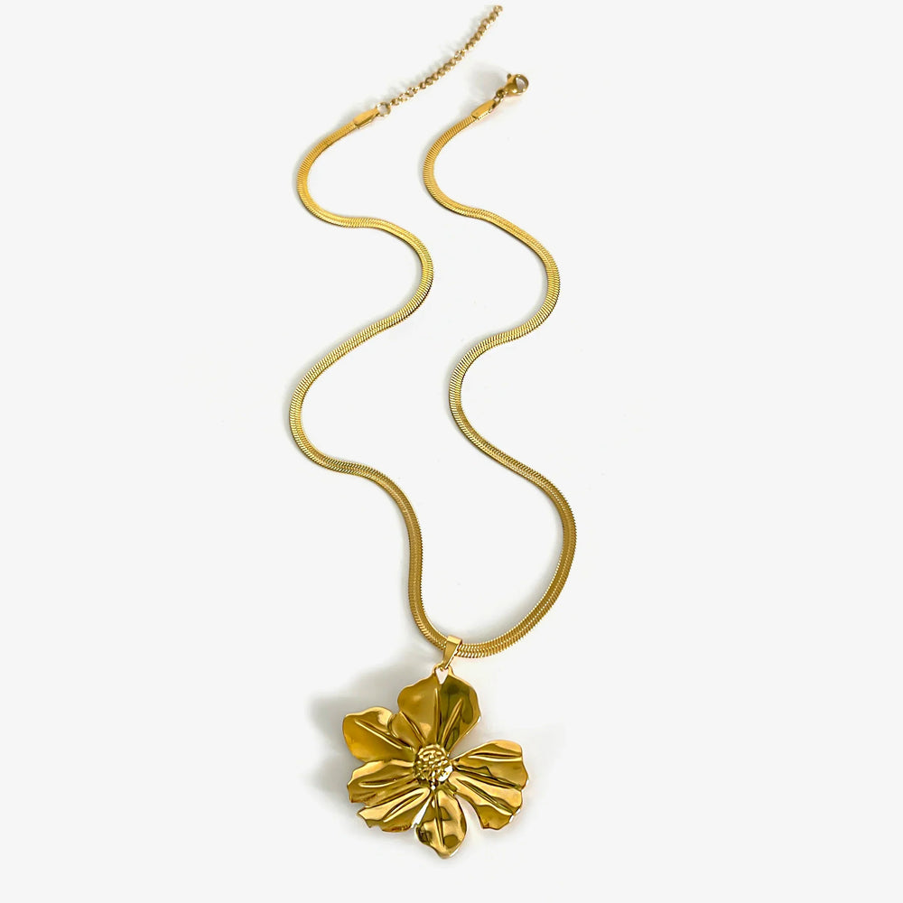Fioren Pendant Necklace